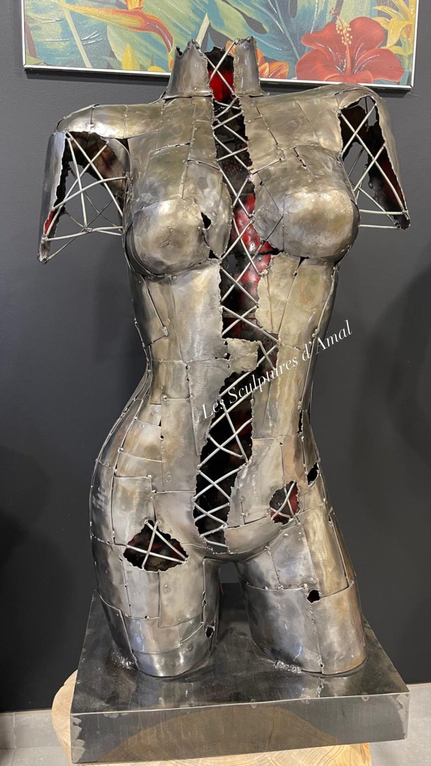 Buste femme en Métal