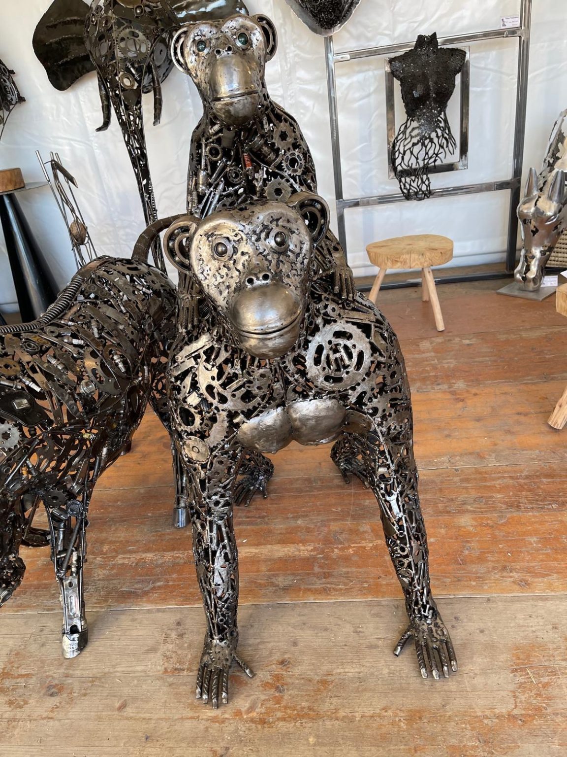 Singe “L’Étreinte Sauvage”
