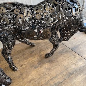Taureau En Pièces Mécaniques
