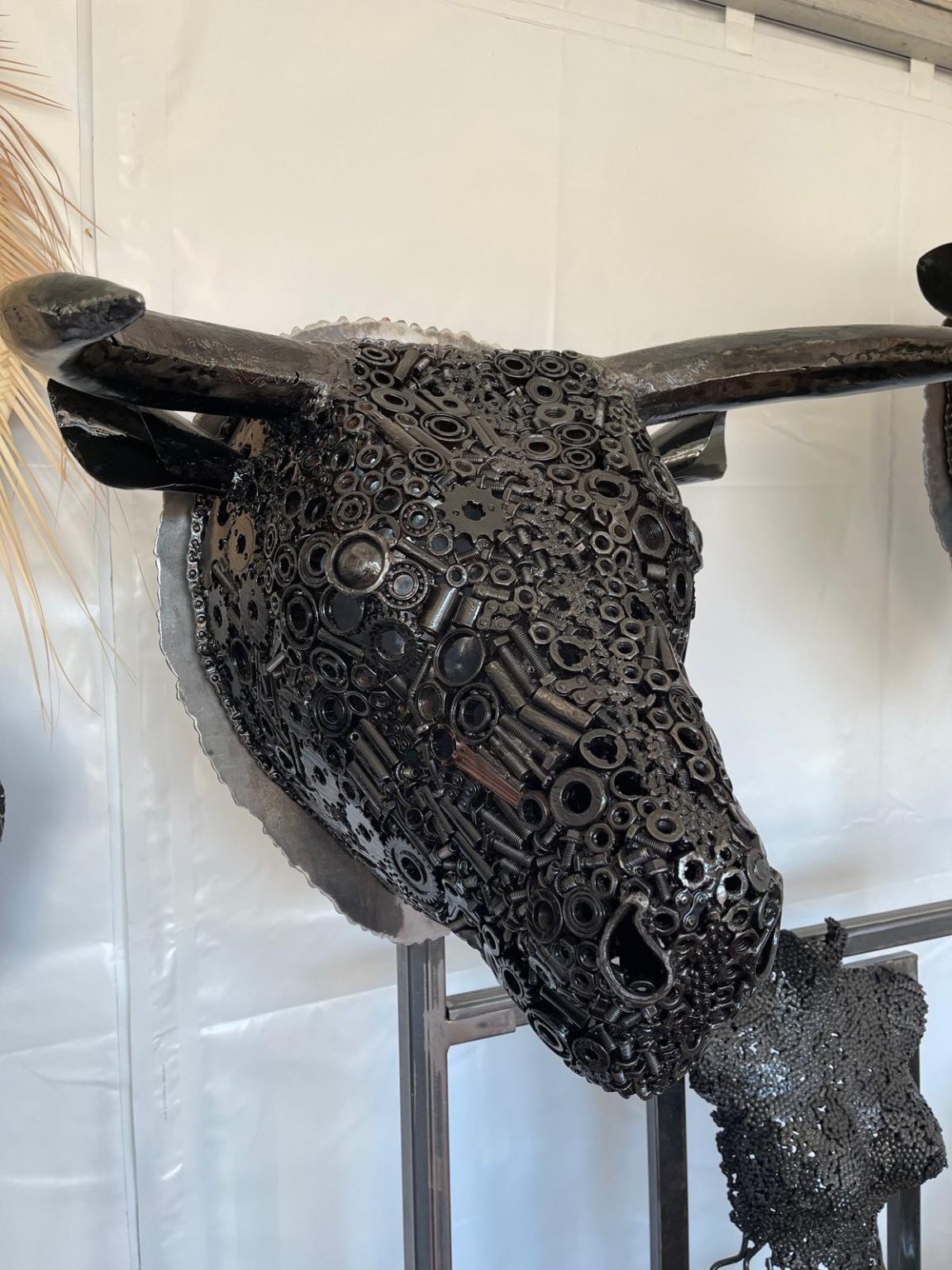 Tête taureau en pièces mécaniques